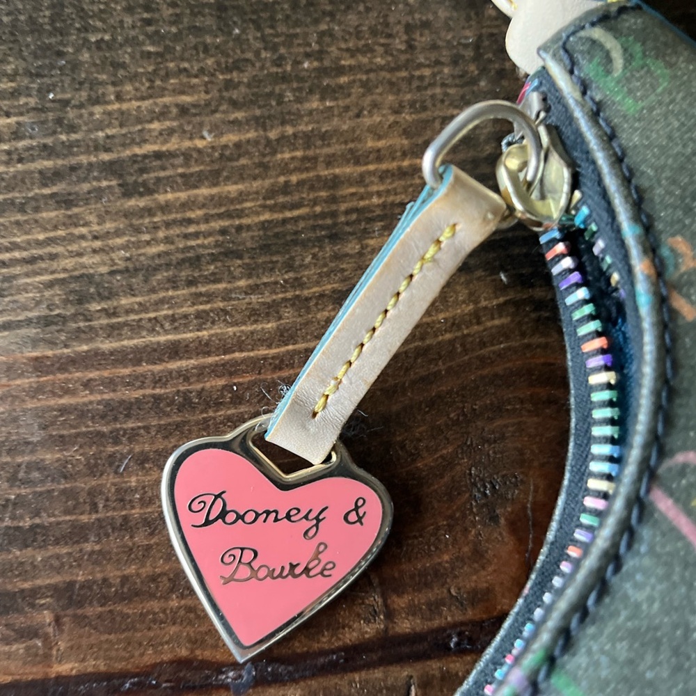 Dooney & Bourke Purse - Picture 4 of 16